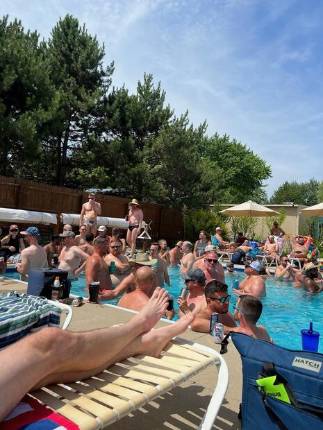 Site 71 &mdash; Pool & Tub